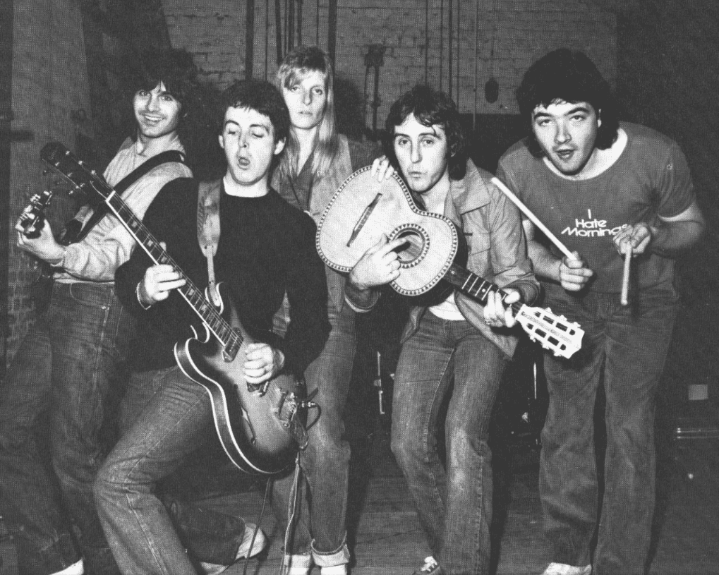 la historia jamás contada de Paul McCartney llega a Prime Video en 'Man on the Run' Wings Paul McCartney